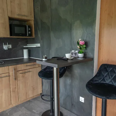 Beautiful Tinny House Near Una 펜션 *