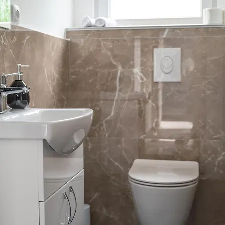 Beautiful Tinny House Near Una 펜션 *